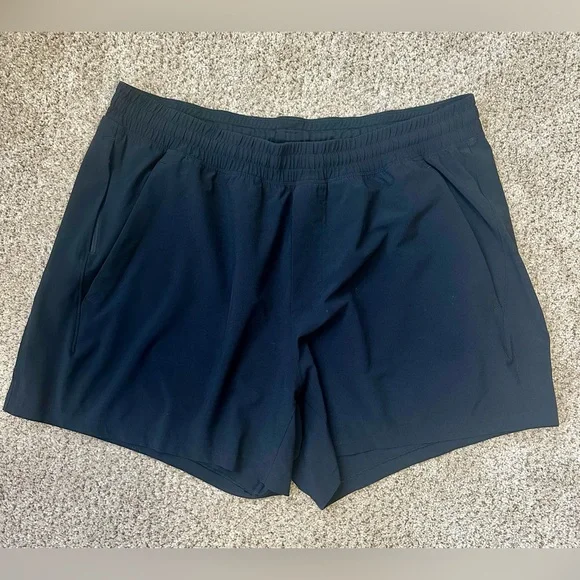 Lululemon men’s black Pace Breaker linerless shorts 5” inseam size XL - Picture 1 of 5